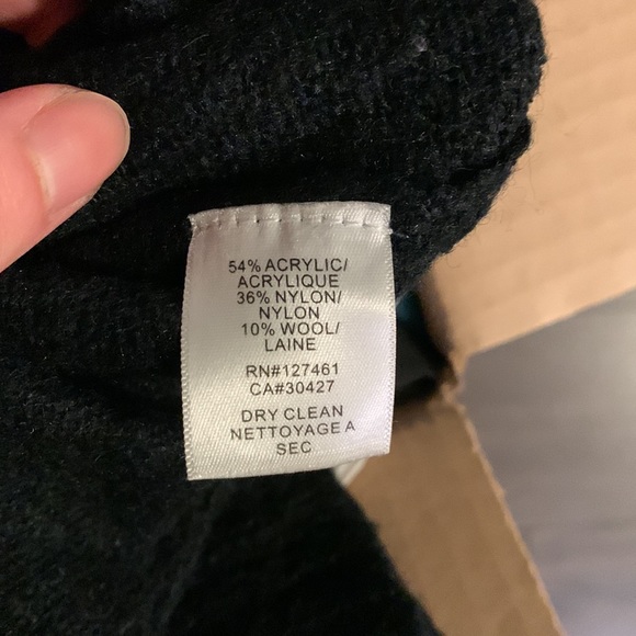 Wild fox bell sleeve sweater for sale - Picture 5 of 8